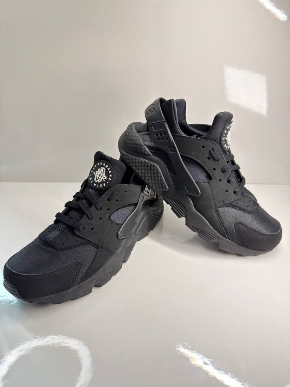 Nike Air Huarache Men’s Sneakers – Black – Size US 9